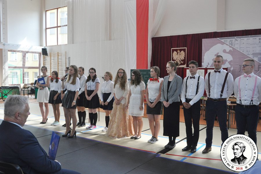 108 Szkolna scenka rodzajowa.jpg